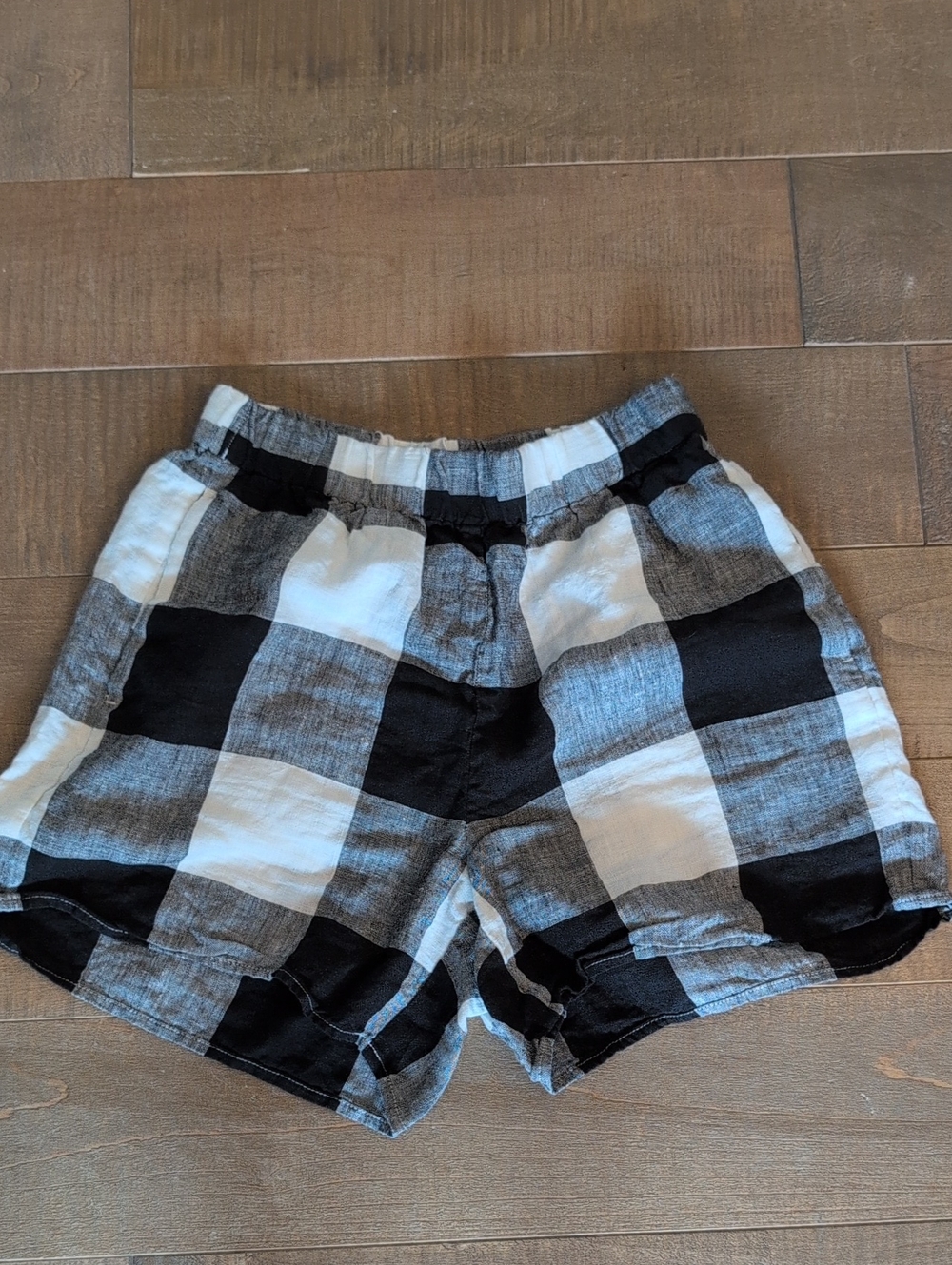 Everlane Black and White Buffalo Check Athletic Shorts